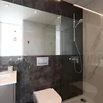 Apartamento T2-marina Mar-condomínio De Luxo *