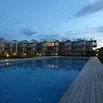 Apartamento T2-marina Mar-condomínio De Luxo *